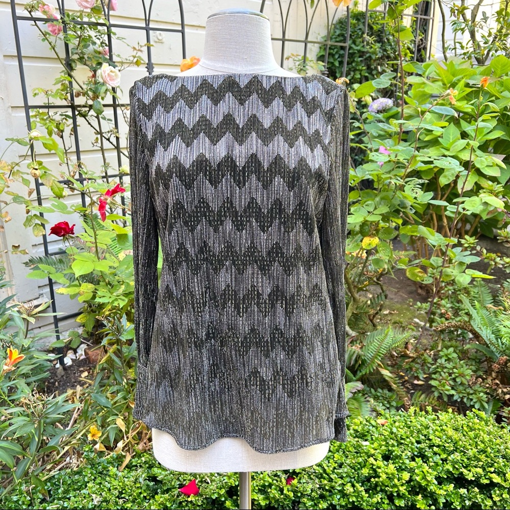 Banana Republic Chevron Shine Boatneck Top Silver Sz XS